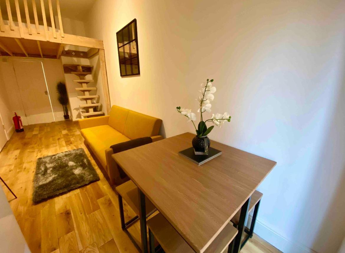 דירות בורנמות' Flat 8, 10 St Johns מראה חיצוני תמונה