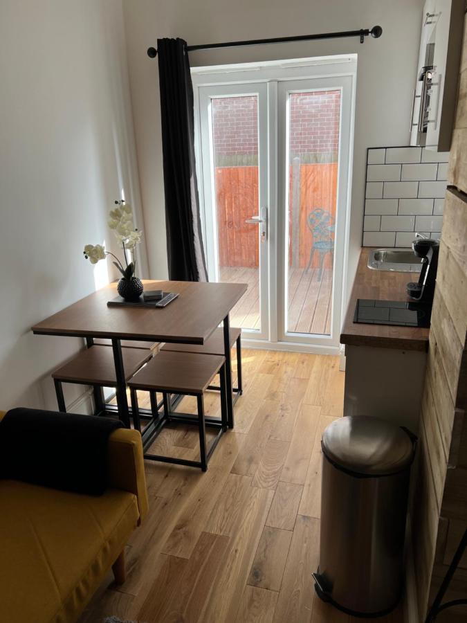 דירות בורנמות' Flat 8, 10 St Johns מראה חיצוני תמונה